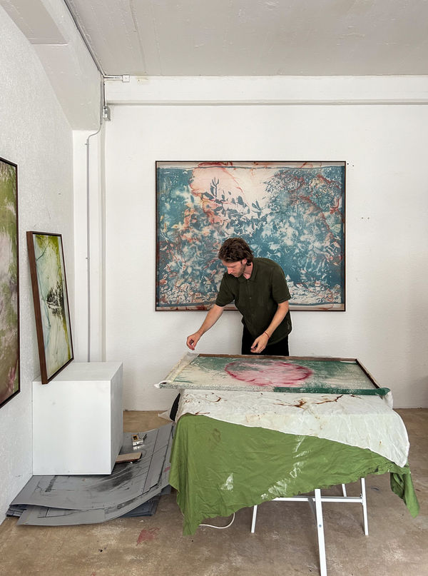 1. DOUGLAS MANDRY – LES ARCHIVES DE LA PLANÈTE