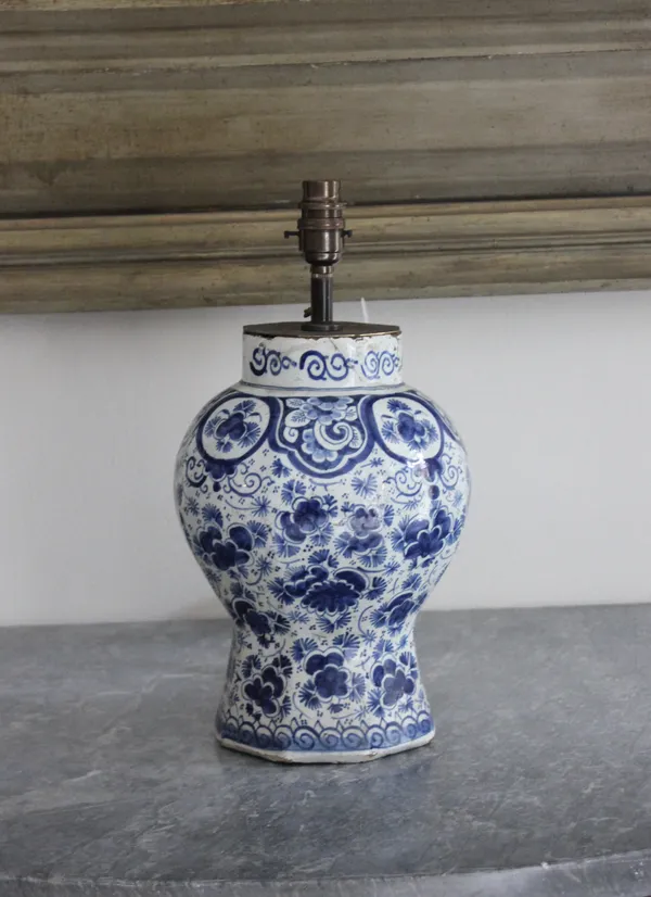 18th century Delft vase lamp