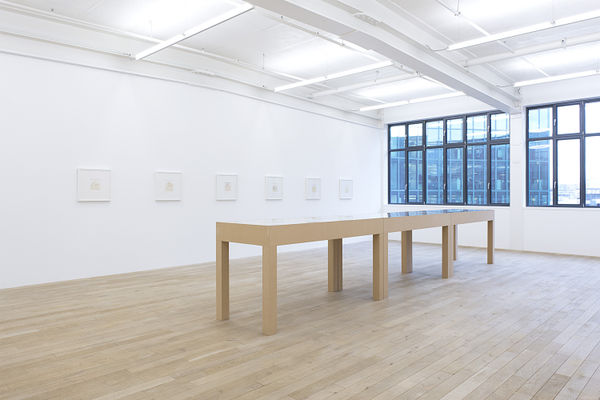 Adrian Paci Sue Proprie ManiGalerie Peter Kilchmann, Zurich