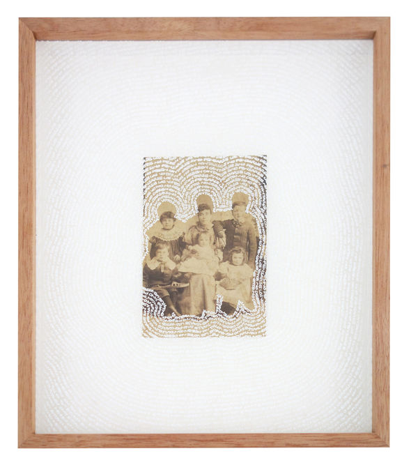 Eugenia Martinez, Mother with kids, 2014