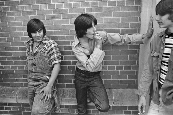 Joseph Szabo, Smoking By The School