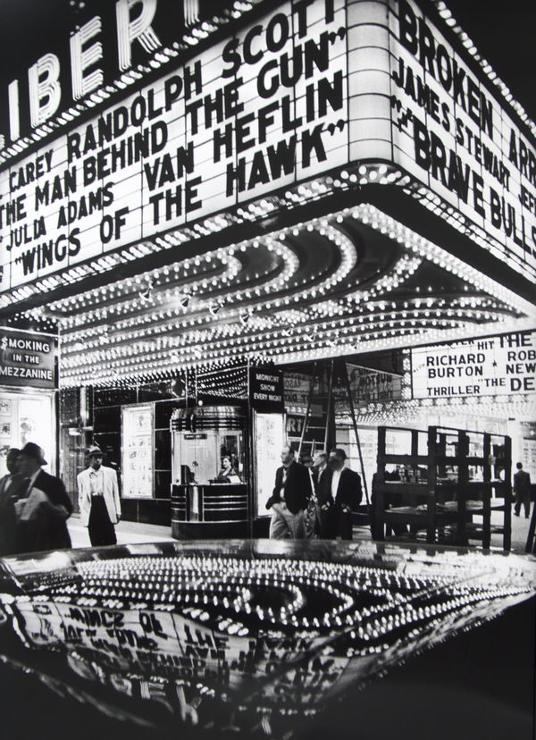 William Klein, Wings of the Hawk, New York, 1955