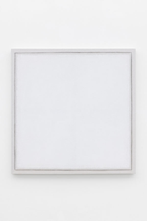 황정희 Hwang Jeong Hee Cloud 251112, 2025 Acrylic and graphite with linen 91 x 91 cm