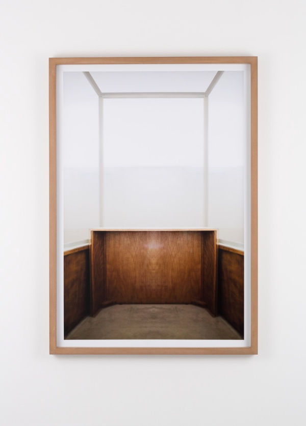 Moshe Ninio Glass II, 20102011 photograph, inkjet print in MDF frame 110 x 77 cm, edition of 5