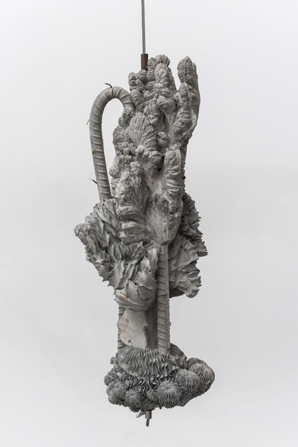 Bycatch the Dust 兼捕尘埃, ZHANG Ruyi 张如怡, 2023. Concrete, rebar, steel wire, electric wires 混凝土、钢筋、钢丝绳、电线, Sculpture 雕塑21 × 18 × 50 cm(H) , 2Ed+1Ap