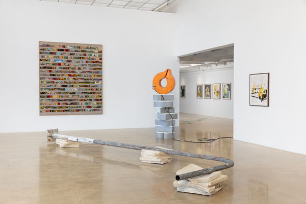 Elektrifisert sokkel, Kristiansand Kunsthall, 2022. Foto: Tor Simen Ulstein