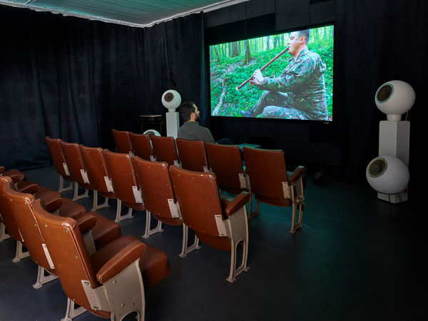 Nathan Chicheportiche Mircea Cantor47104