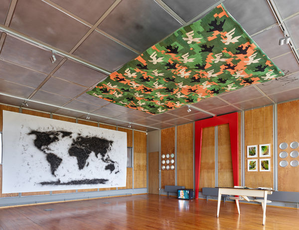 Nathan Chicheportiche Mircea Cantor 01 11 24 151