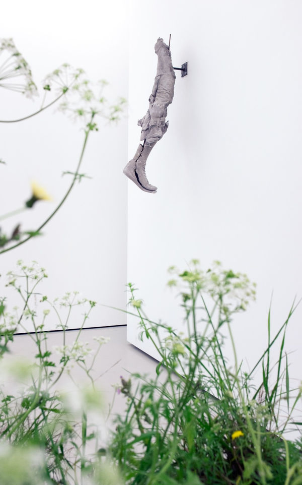 Uprising Viii 32 X 100 X 45 Cm Concrete And Iron 2017 Unique