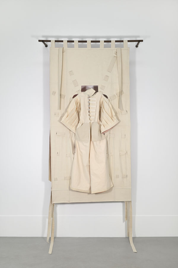 Nefeli Papadimouli Idiot (rose) , 2025