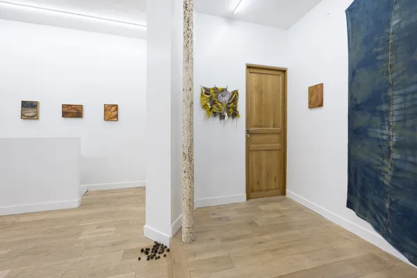 What the Hands Know, Paris, France