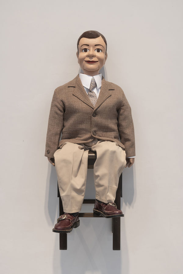 Laurie Simmons, Clothes Make the Man: Don't I Know It, 1991