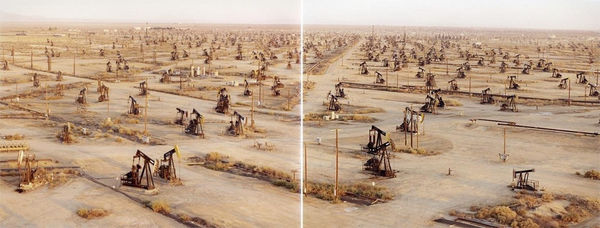 Edward Burtynsky, Oil Fields #19ab, Belridge, California, USA, 2003