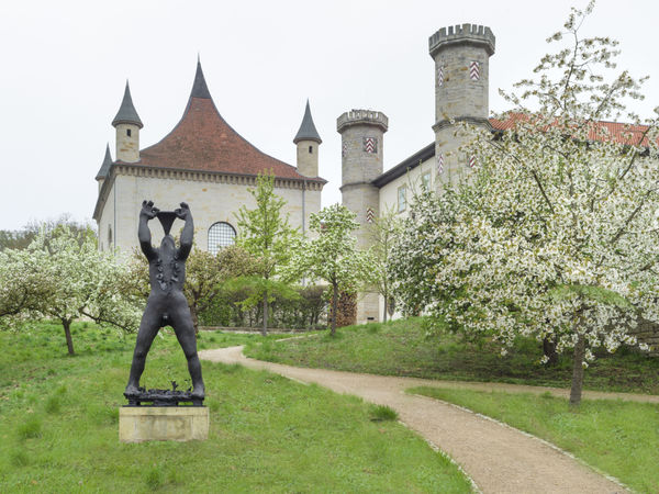 Nicole Eisenman, Inhaling Object Symbol Guy, 2024