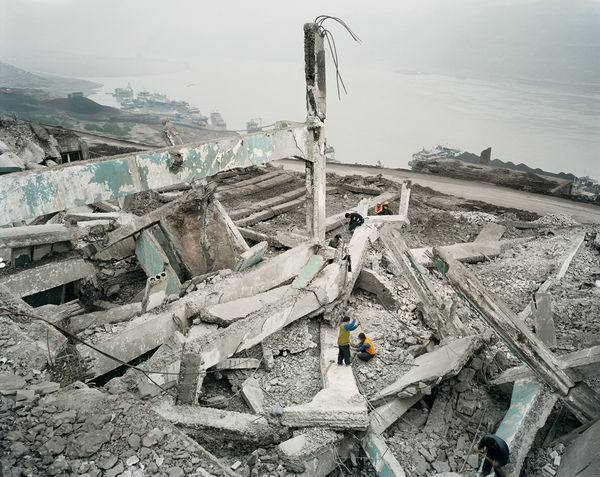 Edward Burtynsky, Wan Zhou #1, Three Gorges Dam Project, Yangtze River, China, 2002
