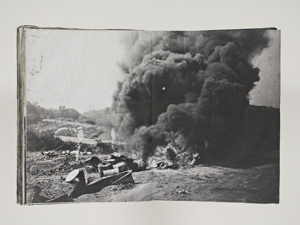 Light Years: Conceptual Art and the Photograph, 1964–1977