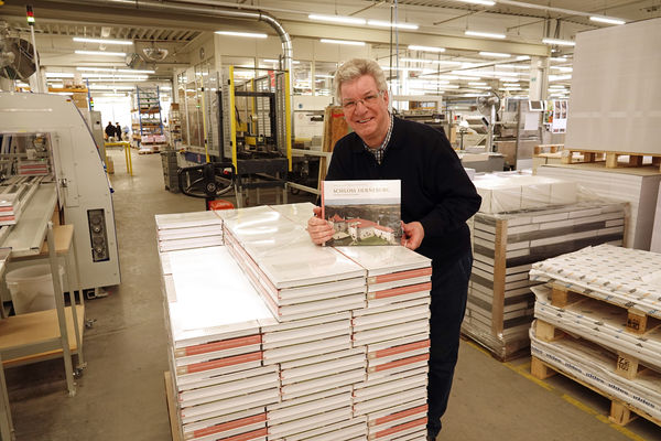 HOLLER NACHRICHTEN, Heinz-Peter Gerber stellt sein neues Buch über Derneburg vor: Vom Kloster bis zum Kunstmuseum