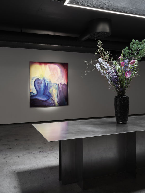 Meet me when the shadows are longest