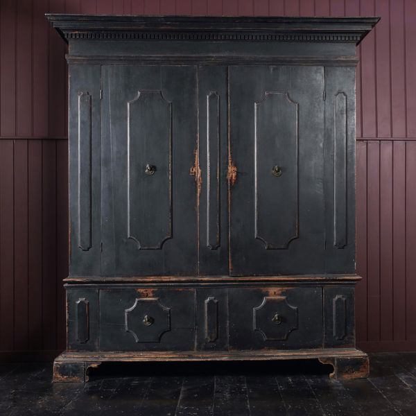 TUSCAN CABINET XVIII CENTURY