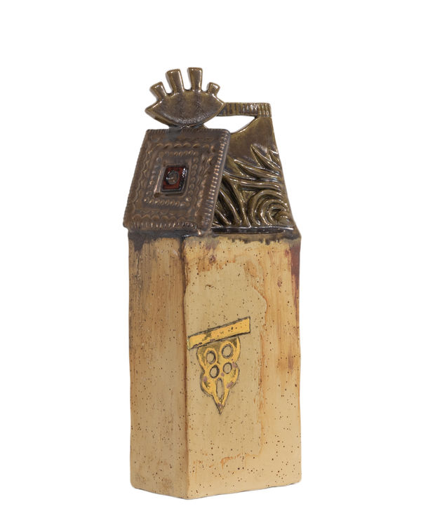 Ruqaya Al-Mohannadi Dowry Chest, 2025 Clay with glaze 30 x 12 x 12 cm