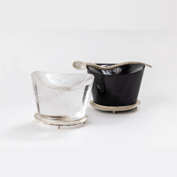 Salt and pepper trays