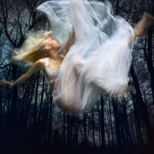 Falling Through Time, 2016 48 x 48 in., Ed. 10 & 2AP 60 x 60 in., Ed. 10 & 2AP