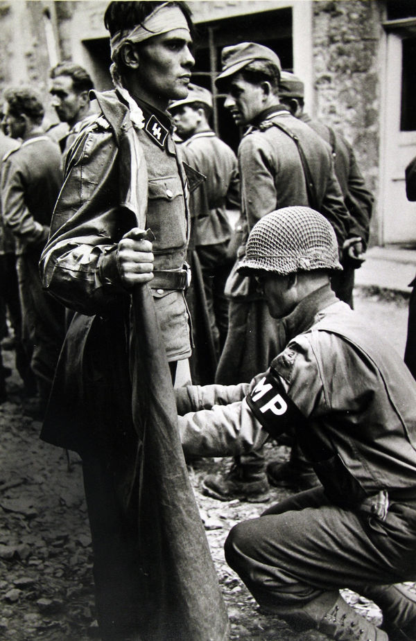 Robert Capa, War, 1939-45