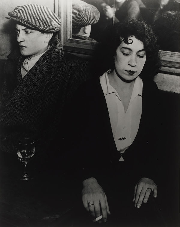 Brassaï, Lovers' quarrel, Bal des Quatre Saisons, Rue de Lappe, c.1932