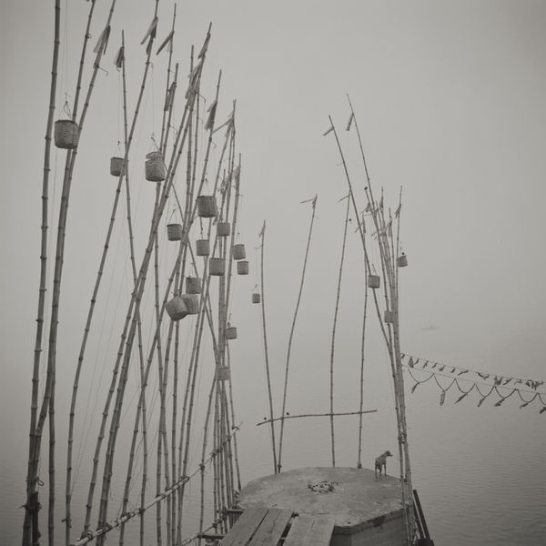 Kenro Izu, Eternal Light 516 #10, Varanasi, India, 2015