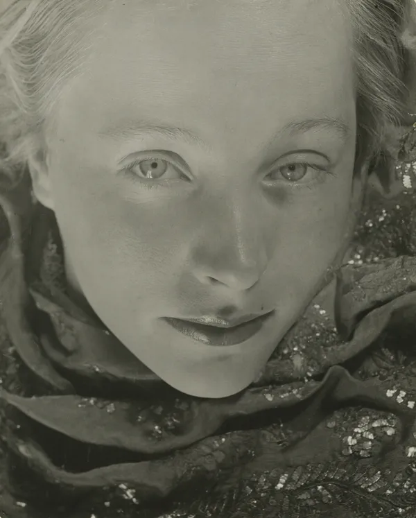 Erwin Blumenfeld, Muth, Paris, 1936