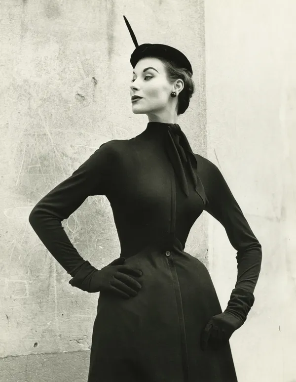 Frances McLaughlin-Gill, Myrtle Crawford, Vaugirard Courtyard, Paris, France, 1952