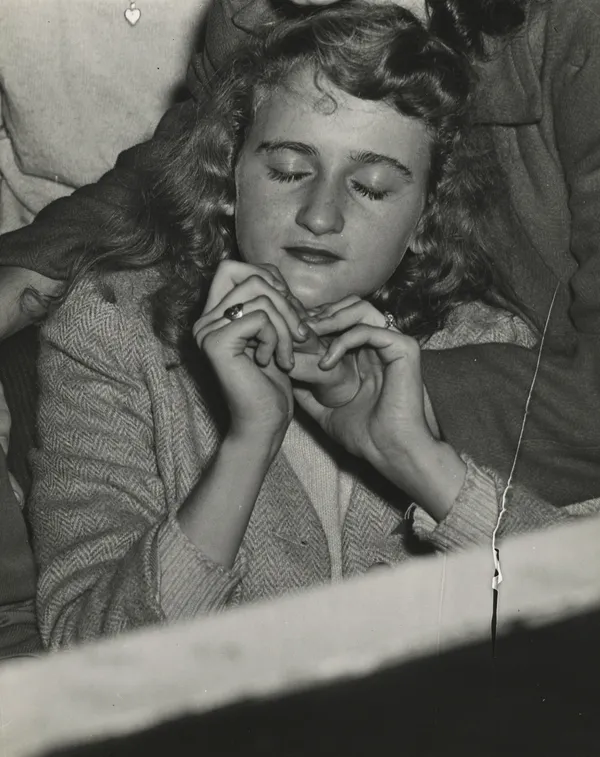 Weegee, Listening to Frank Sinatra, Palace Theater, 1944