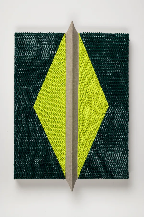 Danielle Mysliwiec Verge, 2025 Oil on linen armature on linen-covered wood panel 41 × 28 × 5 cm | 16 1/10 × 11 × 2 in