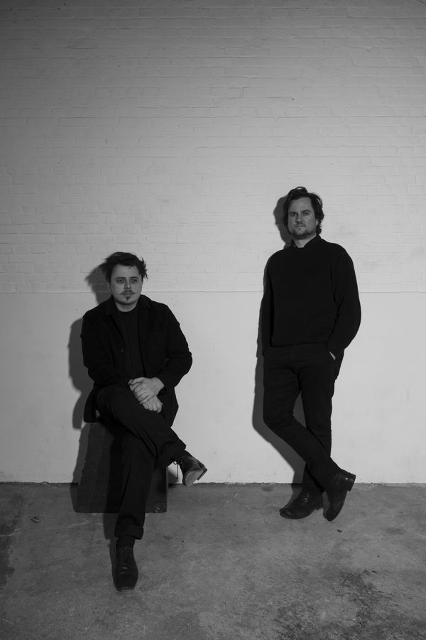 Atelier Contour - STOOL / SIDE TABLE