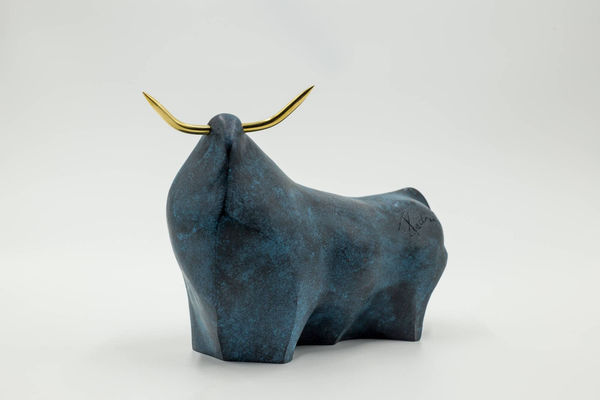 A resin bull sculpture by Pedro Rodriguez Pedrín