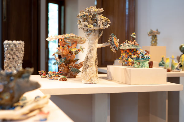 Eccentric Structures / Intimate Worlds