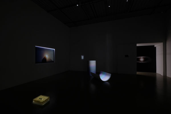 IN THE MI(D)ST OF PALE BREATHE