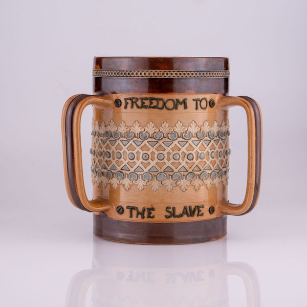 A Doulton Lambeth tyg