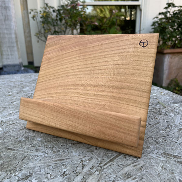 Book / iPad Stand (Cherry) 27
