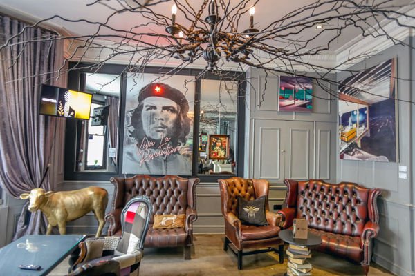 Young Masters Line Of Beauty 2026 Exhibitionist Hotel Photo Credit Cristina Schek 45