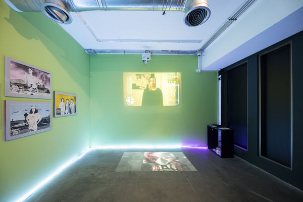 Yaas Nikpour It S My Turn Electric Lowres 03