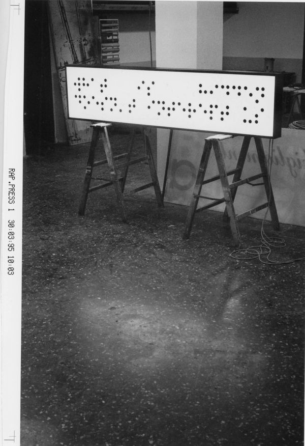 Bert Theis_What is hidden doesn’t interest us_1994_neon_light_installation