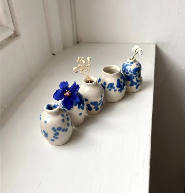 Sets of mini pots