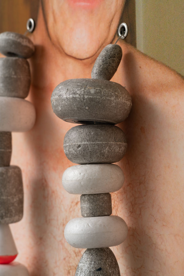 detalhe de [detail of] Travessia (Amuleto I), 2024 foto [photo]: Edouard Fraipont