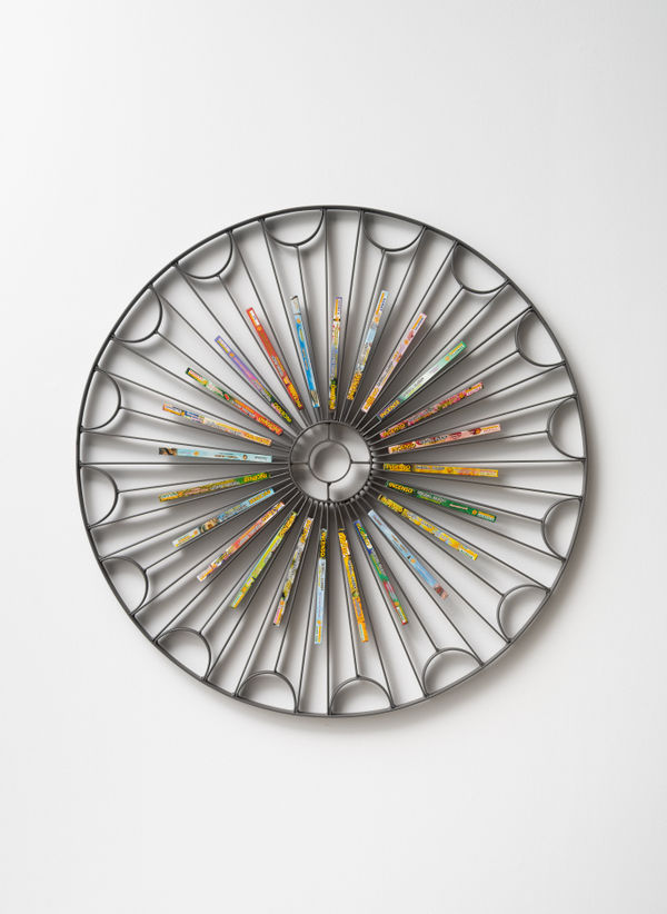 Alexandre da Cunha Encruzilhada, 2024 metal, incensos [metal, incenses] 120 x 120 x 3 cm [47 1/4 x 47 1/4 x 1 1/8 in] foto [photo]: Edouard Fraipont