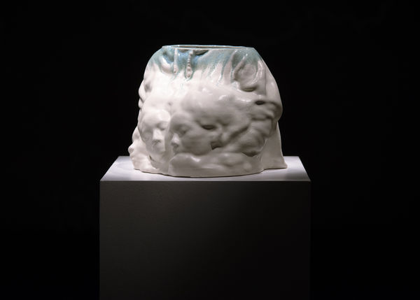 Obscura Luz exposição coletiva com curadoria de Kiki Mazzucchelli