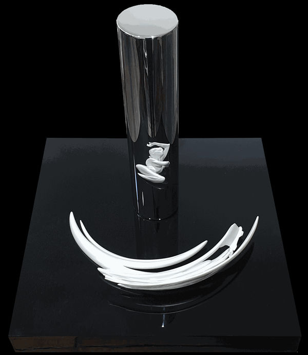 JONTY HURWITZ, EMERGING FROM WATER IN SILVER, 2019