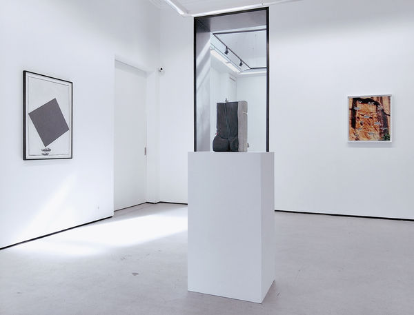 g = 9,8 N.kg-1 Dave HARDY, Keiji UEMATSU & Letha WILSON