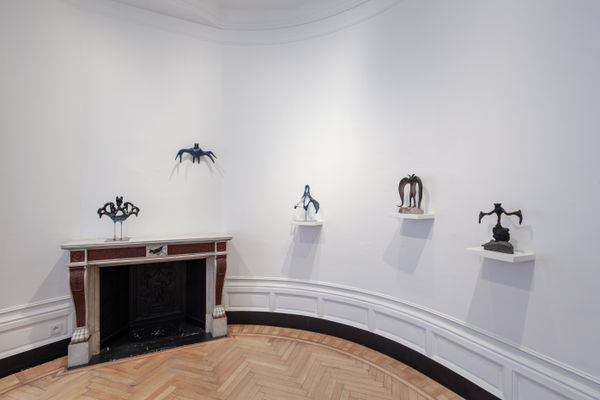 L&eacute;o Orta, Uncanny in the man sane / &Ecirc;tre-Anges (ways of being), Galerie Christophe Gaillard Brussels. Photo : &copy; Zooo