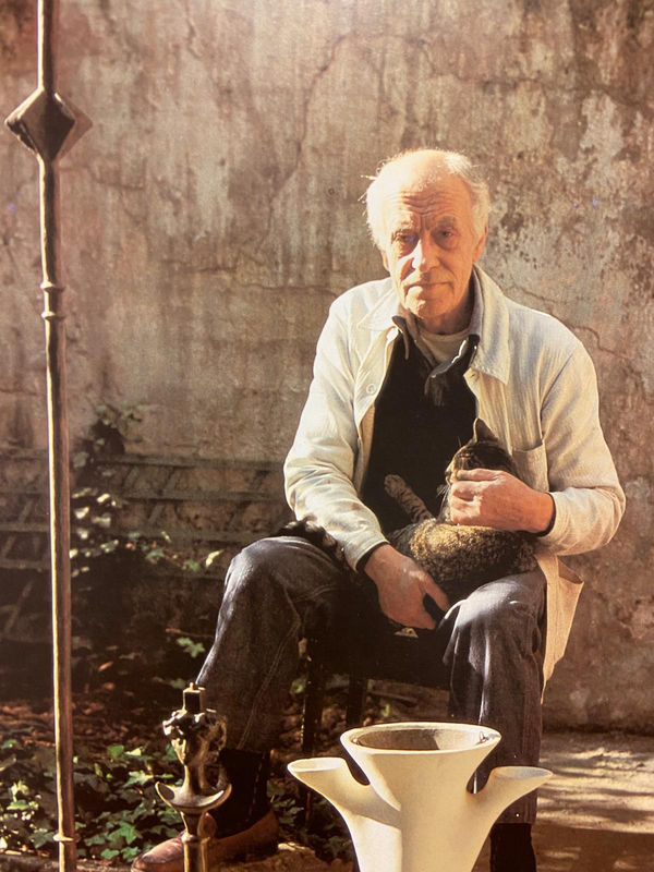 A Dialogue with Giacometti's first "Carcasse" Table: Featuring Mapplethorpe, Caldas and Chareau